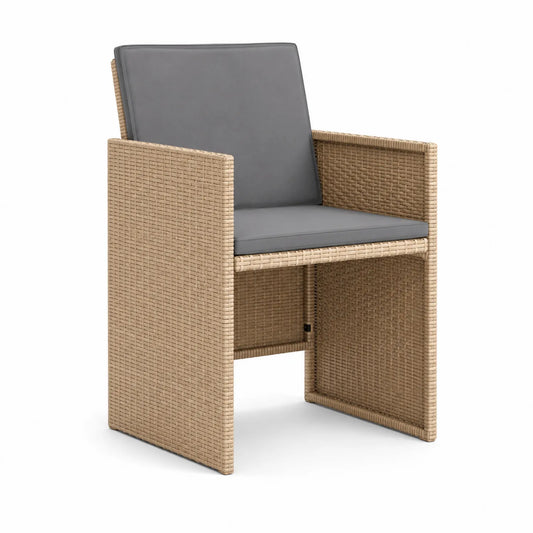 Chaise extérieure en rotin avec coussins