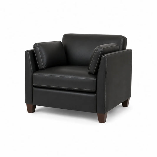 Fauteuil en simili cuir noir avec pieds en bois